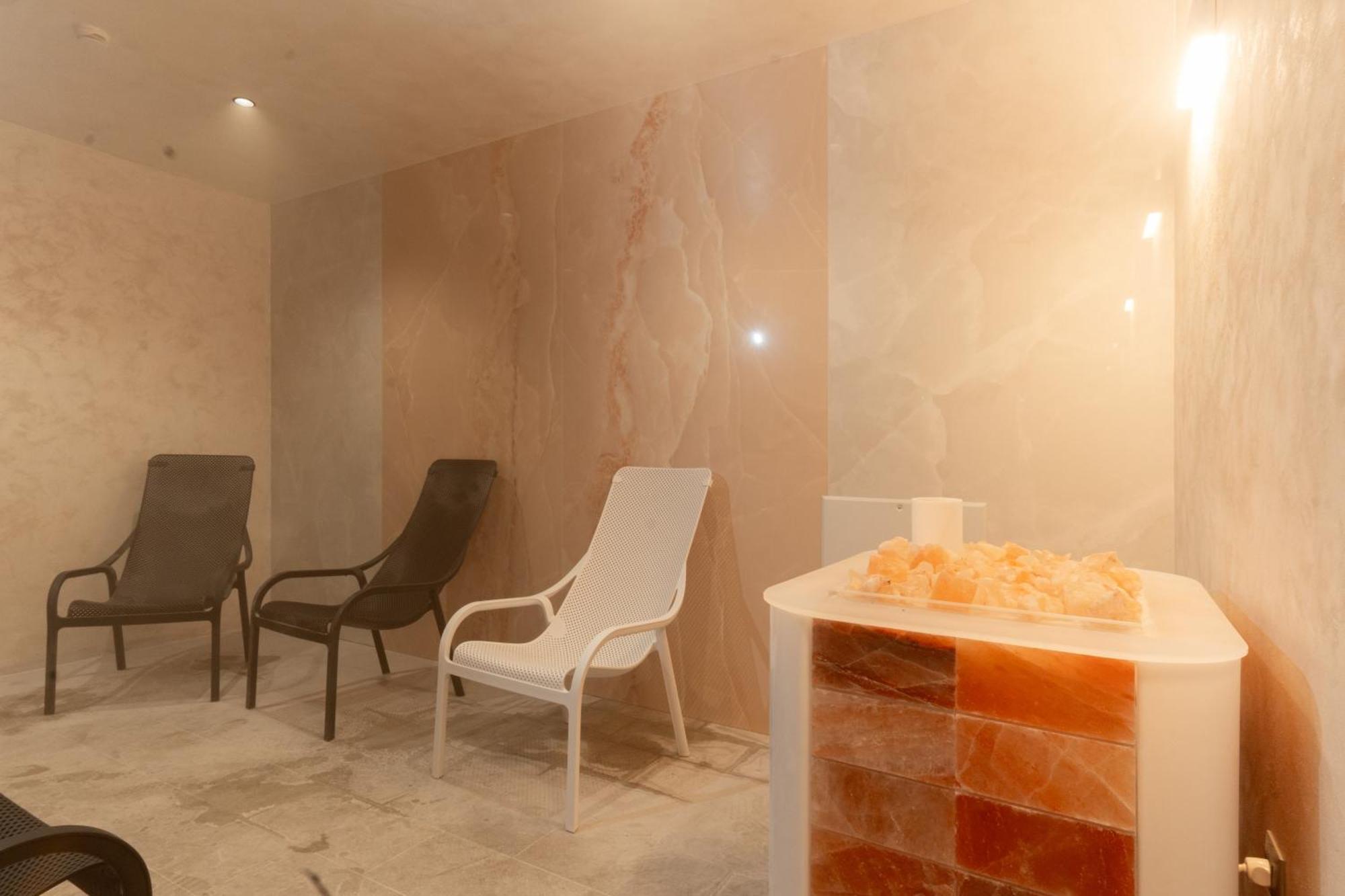 Atmosphere Balneo Hotel & Spa Павел баня Екстериор снимка